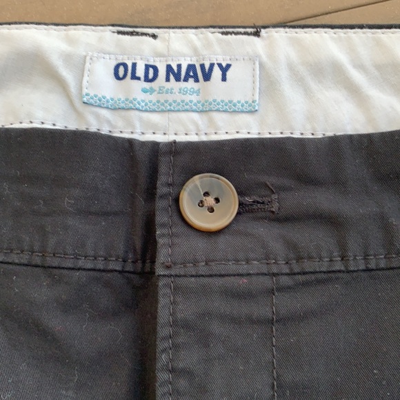 Old Navy Black Shorts Size 16 - Picture 2 of 10